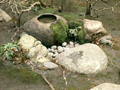 自然石手水鉢